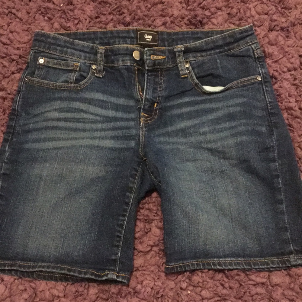 Gap shorts